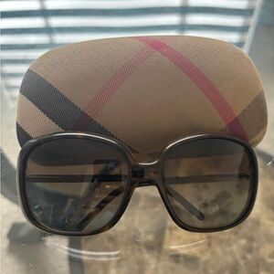 Burberry sunglasses